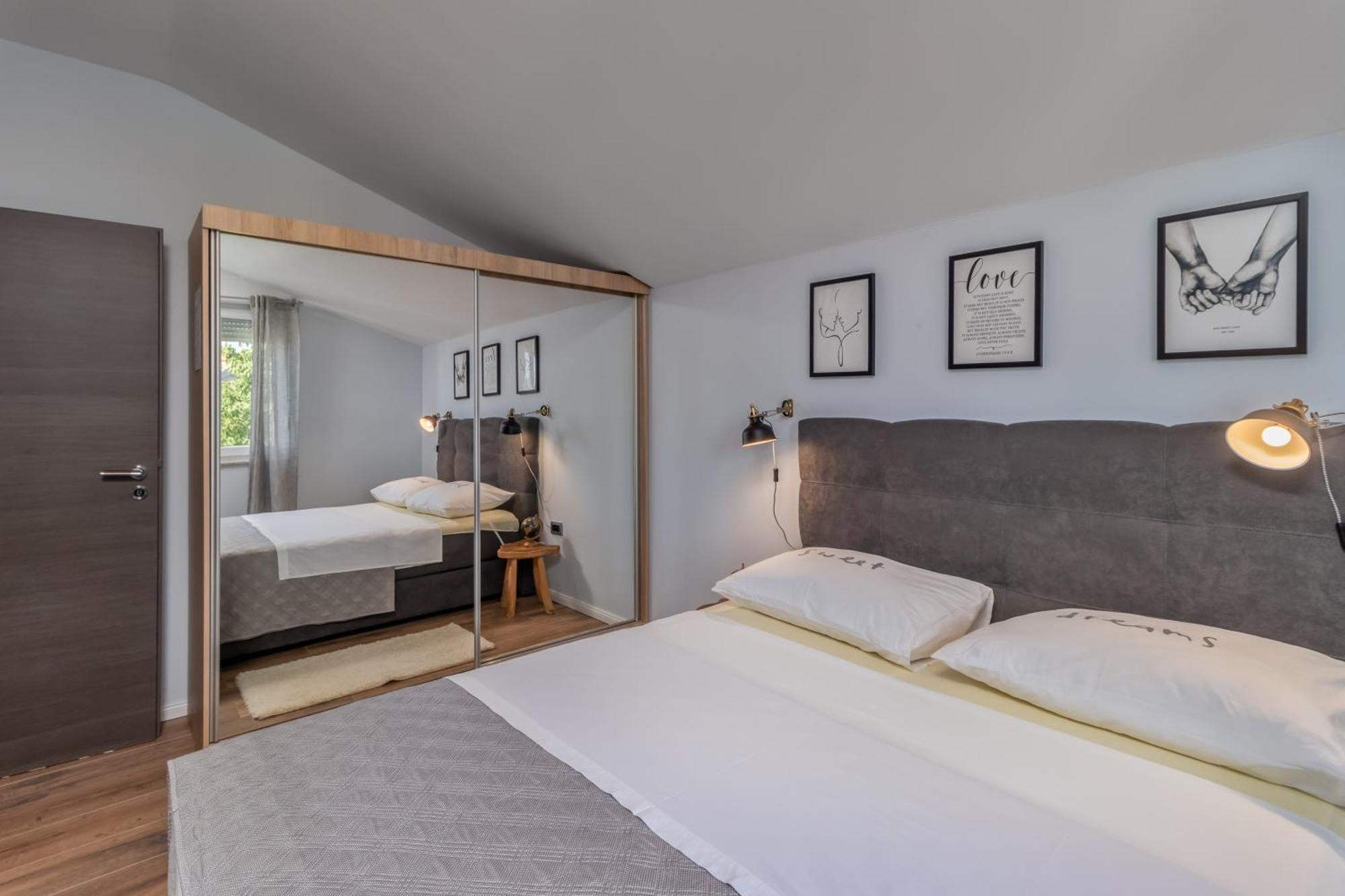 Adastra Apartments With Private Parking And Floor Heating Rijeka Exteriör bild